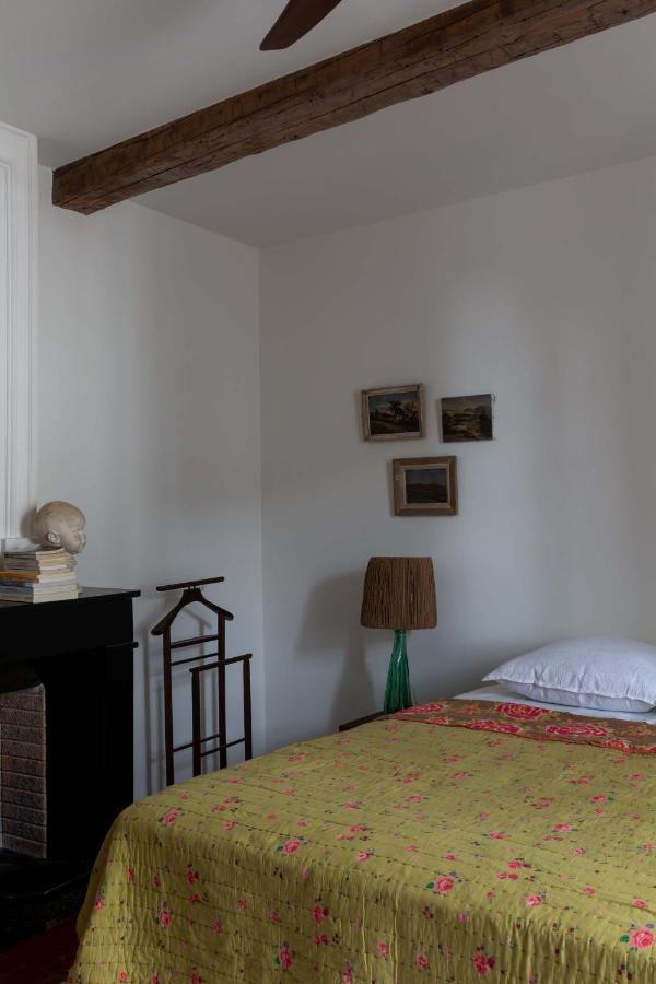 La Perroya Hotel Visan ภายนอก รูปภาพ