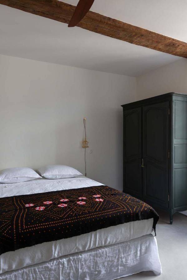 La Perroya Hotel Visan ภายนอก รูปภาพ