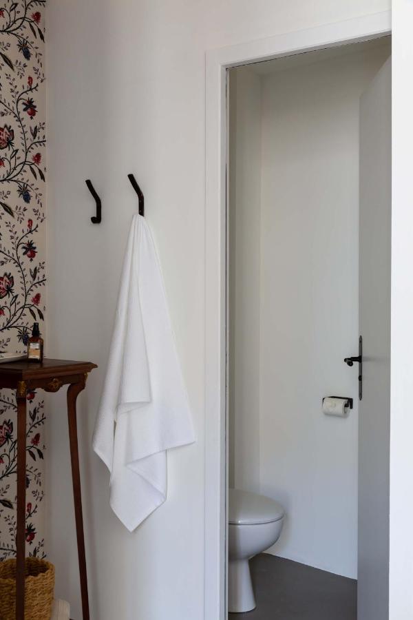 La Perroya Hotel Visan ภายนอก รูปภาพ